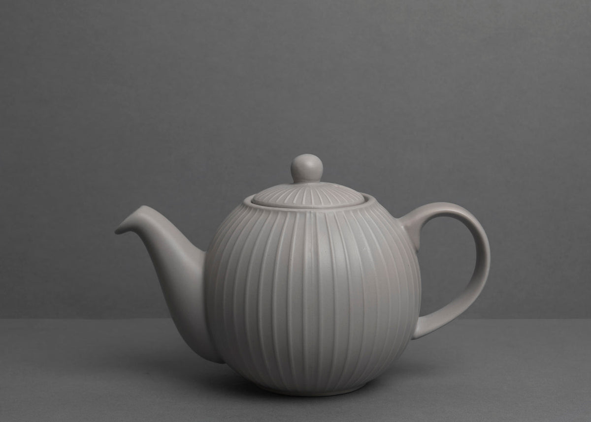 Globe Textured Teapot With Strainer 4 Cup Grey