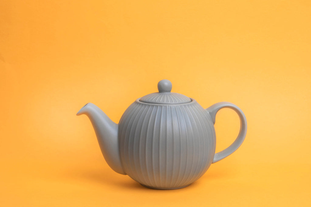 Globe Textured Teapot With Strainer 4 Cup Grey