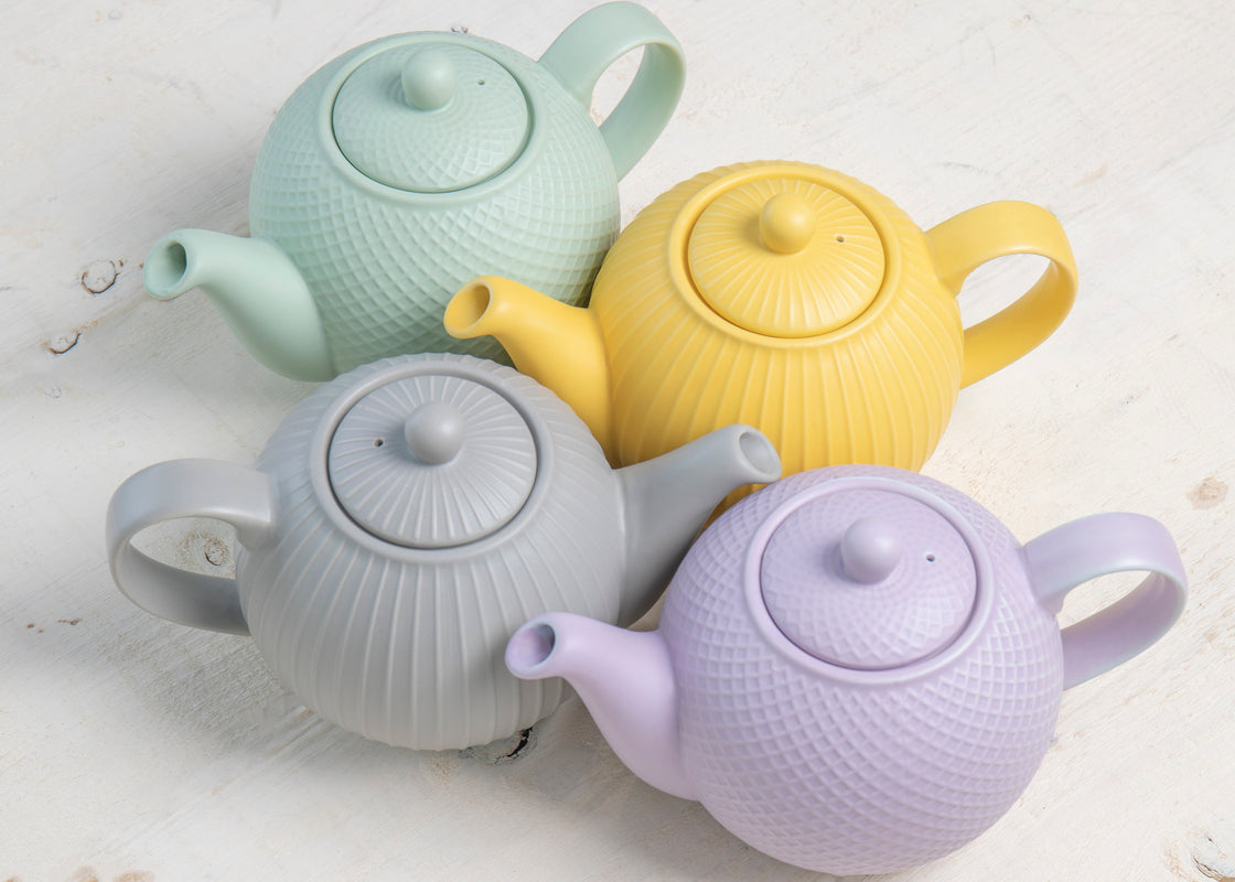 Globe Textured Teapot With Strainer 4 Cup Grey