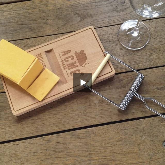 Oh Snap Cheese Board & Slicer