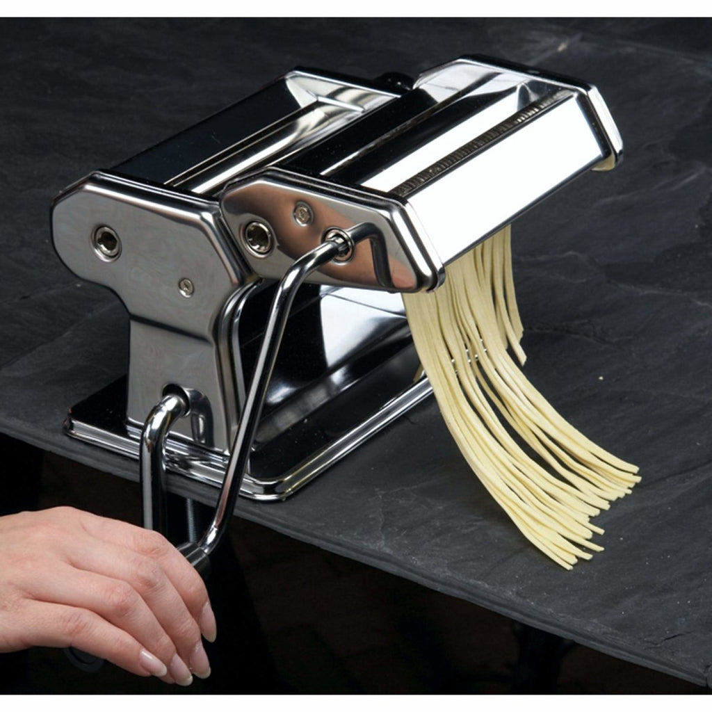 World of Flavours Double-Cutter Pasta Machine