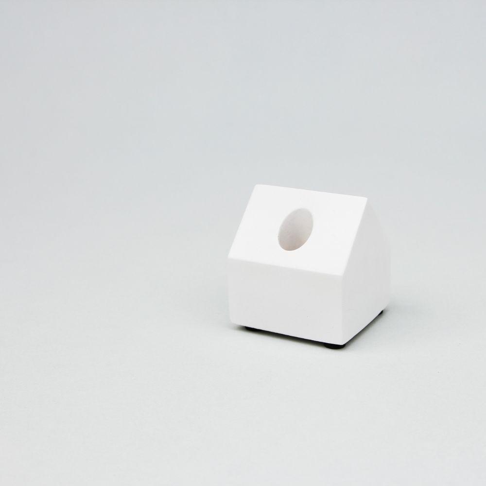 Concrete Pen House - Pink & White
